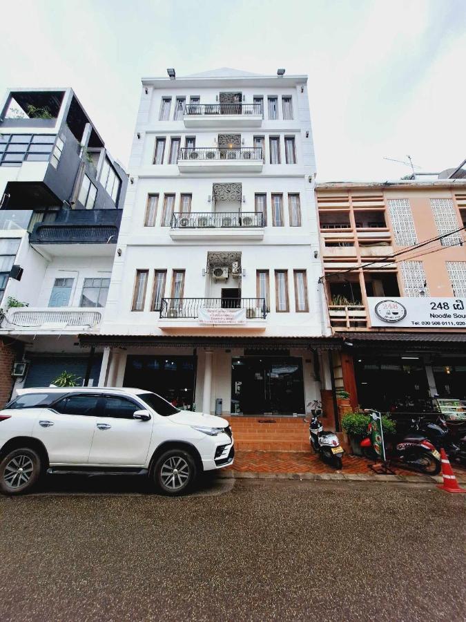 Sinakhone Vientiane Hotel Buitenkant foto